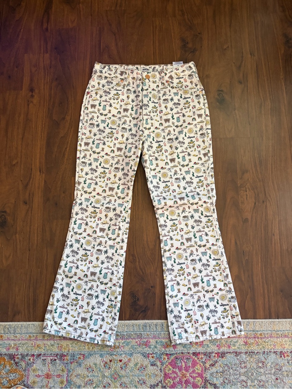 Wrangler White Printed Flare Pants